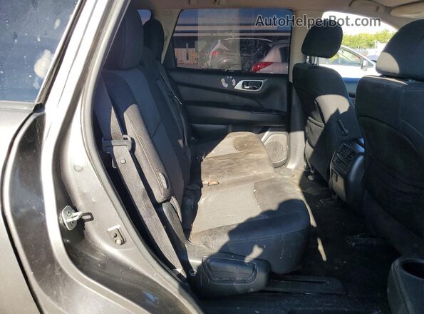 5N1DR2MM2JC662450 2018 NISSAN PATHFINDER Gray Rear interior view