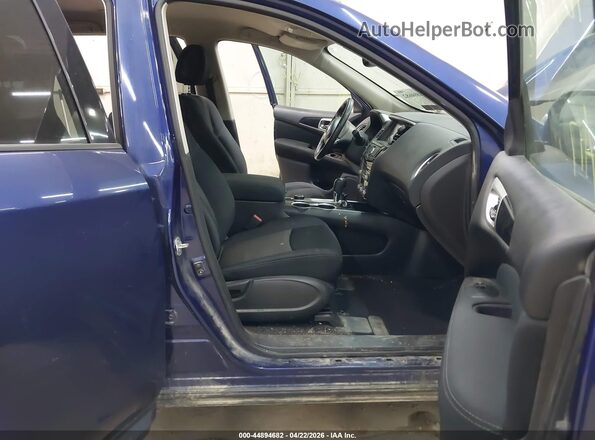 5N1DR2MM4HC648916 2017 NISSAN PATHFINDER Blue Вид салону спереду