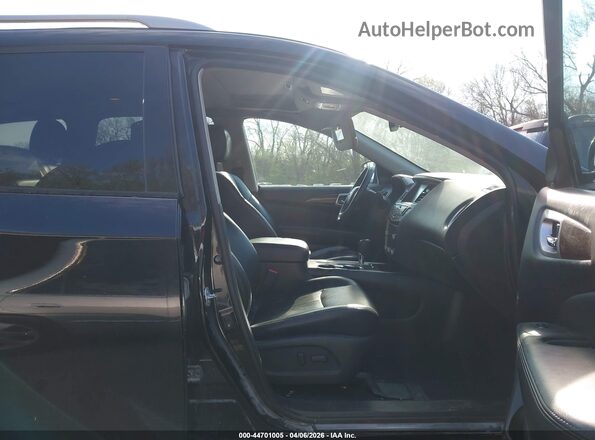 5N1DR2MN3HC624728 2017 NISSAN PATHFINDER Black Widok wnętrza z przodu