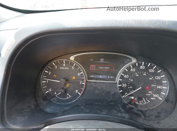 5N1DR2MN3HC624728 2017 NISSAN PATHFINDER Black Widok tylnych siedzeń