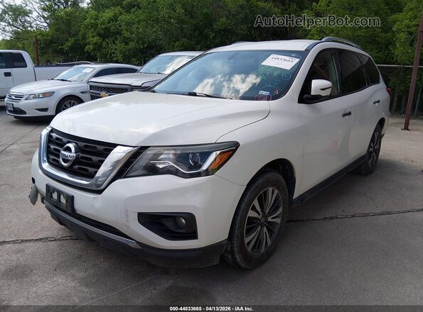 5N1DR2MN4HC670939 2017 NISSAN PATHFINDER White Front left