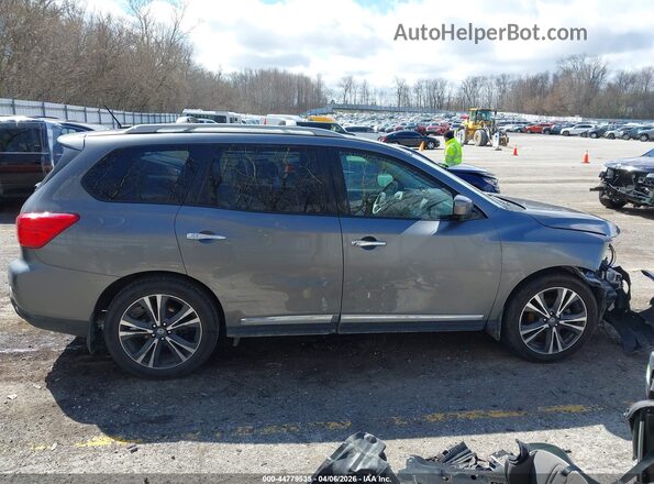 5N1DR2MN5JC656537 2018 NISSAN PATHFINDER Серый Вид задней части салона