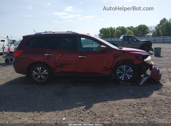 5N1DR2MN6JC666770 2018 NISSAN PATHFINDER Red Rear interior view