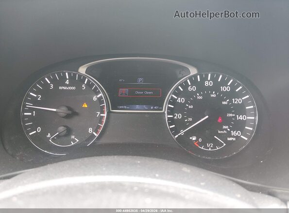 5N1DR2MN7JC603130 2018 NISSAN PATHFINDER Blue Widok tylnych siedzeń