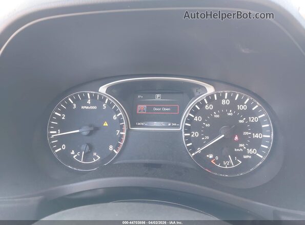 5N1DR2MN7JC657186 2018 NISSAN PATHFINDER White Widok tylnych siedzeń