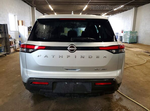 5N1DR3BC9RC286597 2024 NISSAN PATHFINDER Silver Vista trasera