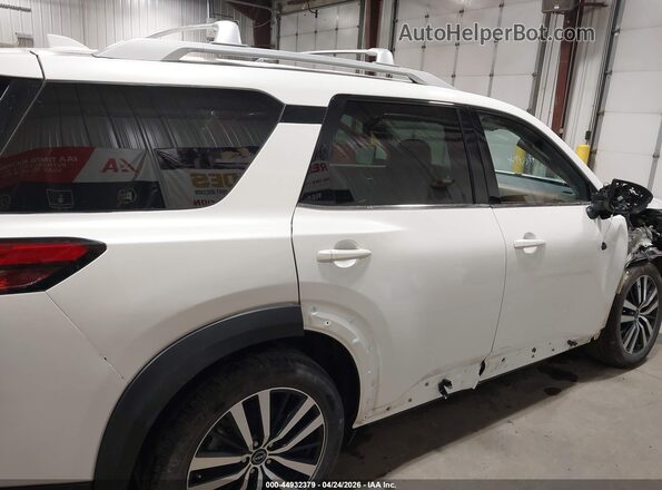5N1DR3DH3PC224747 2023 NISSAN PATHFINDER White Սալոնի հետևի տեսք