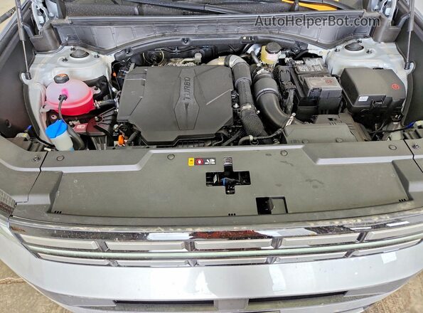 5NMP2DGL3TH210404 2026 HYUNDAI SANTA Silver Vista del compartimento del motor
