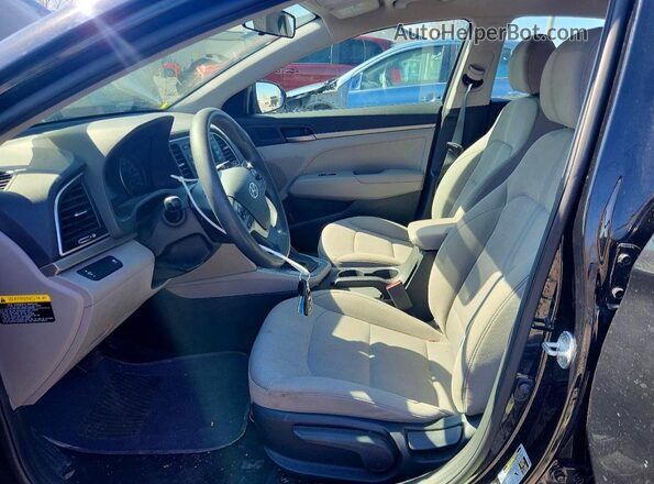 5NPD74LF2JH355308 2018 HYUNDAI ELANTRA Black წინა სალონის ხედი