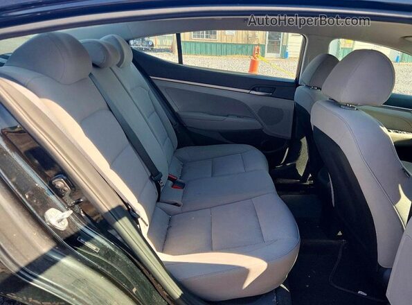 5NPD74LF2JH355308 2018 HYUNDAI ELANTRA Black უკანა სავარძლების ხედი