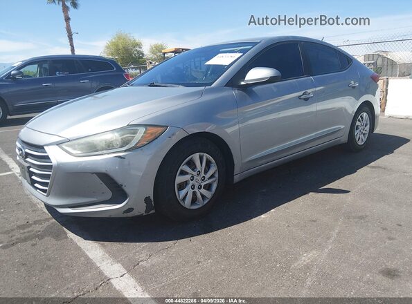 5NPD74LF3HH163308 2017 HYUNDAI ELANTRA Серебряный Передняя левая четверть