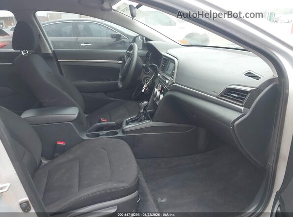 5NPD74LF3KH485986 2019 HYUNDAI ELANTRA Gray Front interior view