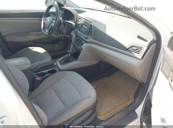5NPD74LF5HH103434 2017 HYUNDAI ELANTRA White Front interior view