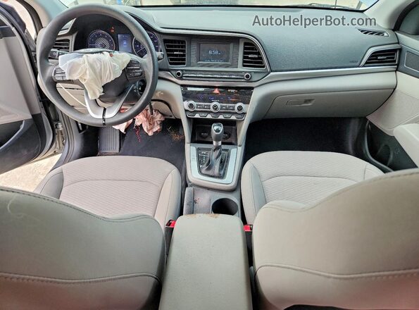5NPD74LF9LH617926 2020 HYUNDAI ELANTRA Silver წინა პანელის ხედი