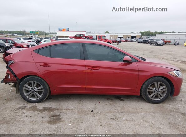 5NPD84LF0JH400601 2018 HYUNDAI ELANTRA Red Widok wnętrza z tyłu