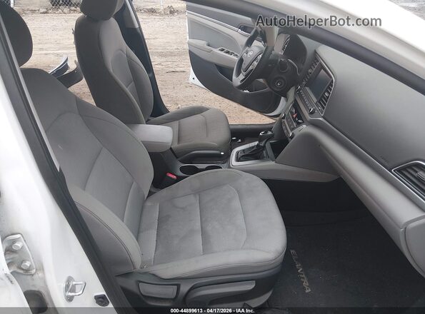 5NPD84LF1HH004784 2017 HYUNDAI ELANTRA White Front interior view