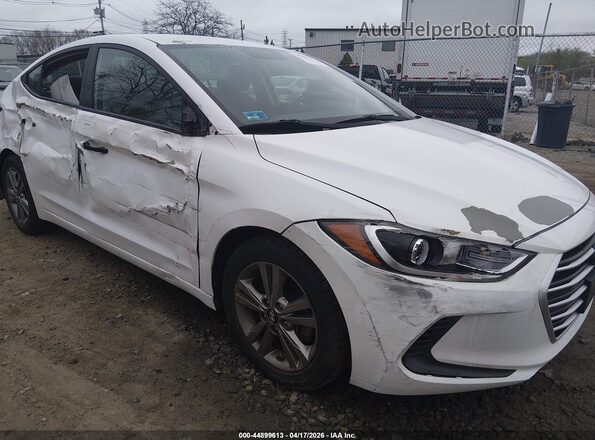 5NPD84LF1HH004784 2017 HYUNDAI ELANTRA White Front view