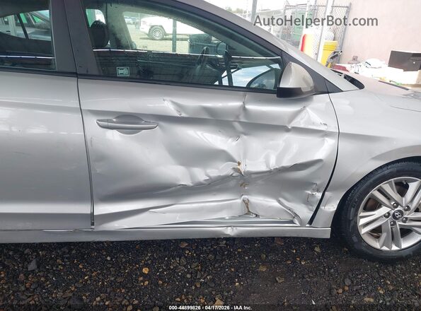 5NPD84LF1KH455978 2019 HYUNDAI ELANTRA Silver Vista interior delantera