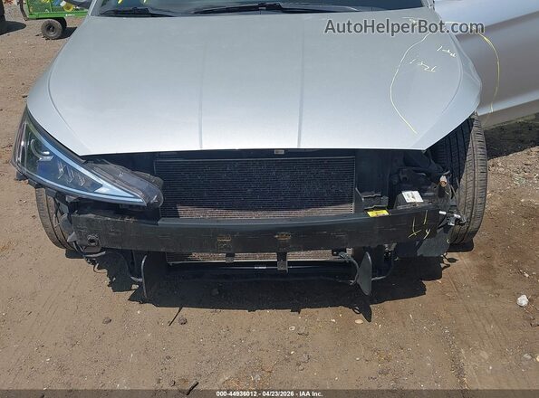 5NPD84LF1KH466138 2019 HYUNDAI ELANTRA Silver Widok z przodu