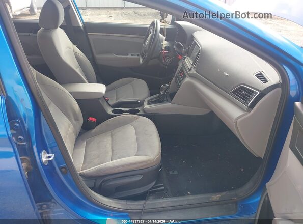 5NPD84LF2HH108779 2017 HYUNDAI ELANTRA Blue Widok wnętrza z przodu