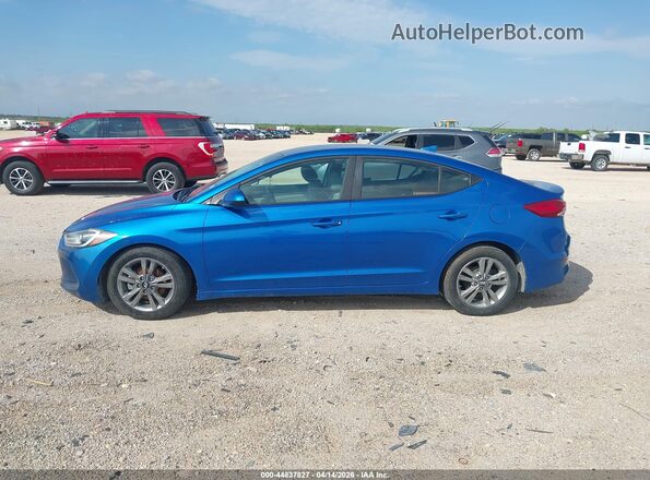 5NPD84LF2HH108779 2017 HYUNDAI ELANTRA Blue Widok wnętrza z tyłu