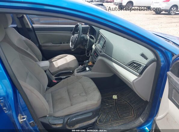 5NPD84LF2HH183207 2017 HYUNDAI ELANTRA Blue Front interior view