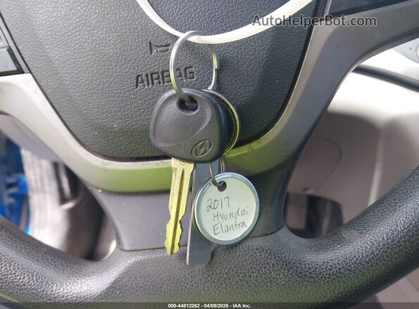 5NPD84LF2HH183207 2017 HYUNDAI ELANTRA Blue Dashboard view