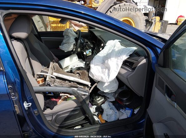5NPD84LF2KH417420 2019 HYUNDAI ELANTRA Синий Вид салона спереди