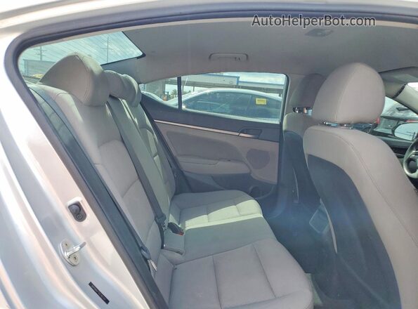 5NPD84LF3JH382157 2018 HYUNDAI ELANTRA Silver უკანა სავარძლების ხედი
