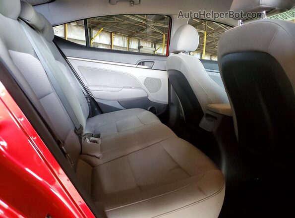5NPD84LF4HH044633 2017 HYUNDAI ELANTRA Красный Вид задних сидений