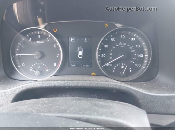 5NPD84LF4JH362094 2018 HYUNDAI ELANTRA White Հետևի նստատեղերի տեսք