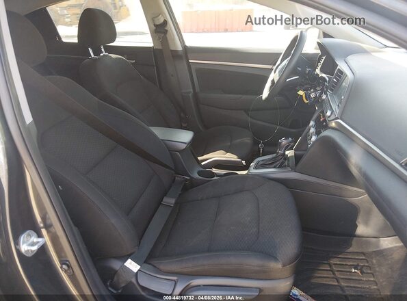 5NPD84LF4LH623159 2020 HYUNDAI ELANTRA Серый Вид салона спереди