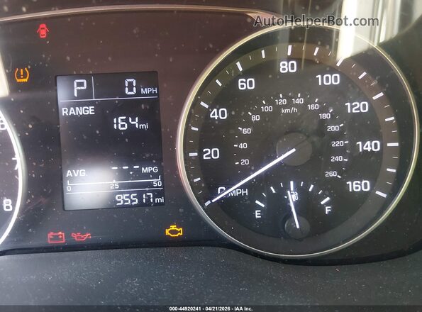 5NPD84LF5HH024911 2017 HYUNDAI ELANTRA White Widok tylnych siedzeń