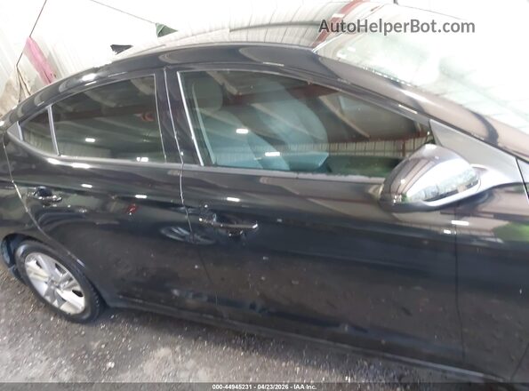 5NPD84LF6LH520437 2020 HYUNDAI ELANTRA Black Սալոնի հետևի տեսք