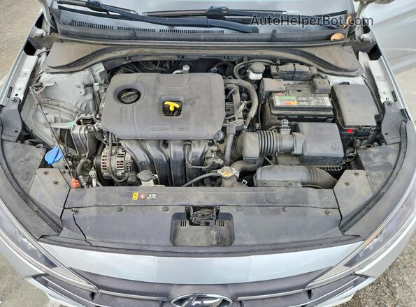 5NPD84LF6LH525623 2020 HYUNDAI ELANTRA Silver Widok wnętrza z tyłu