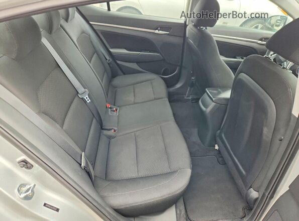 5NPD84LF6LH525623 2020 HYUNDAI ELANTRA Silver Widok tylnych siedzeń