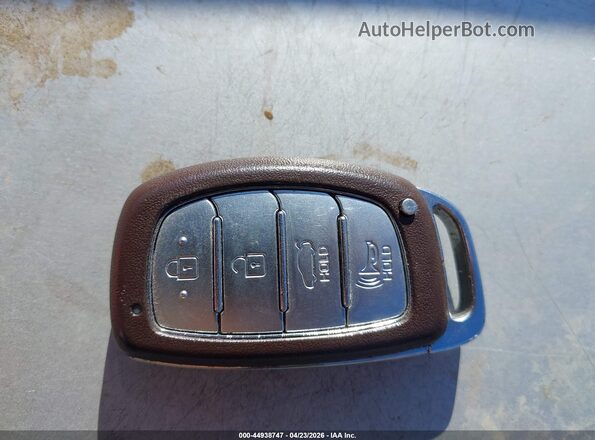 5NPD84LF7LH585443 2020 HYUNDAI ELANTRA Серебряный Вид панели приборов