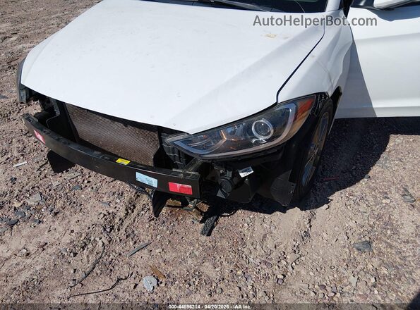 5NPD84LF8JH338767 2018 HYUNDAI ELANTRA White Widok z przodu