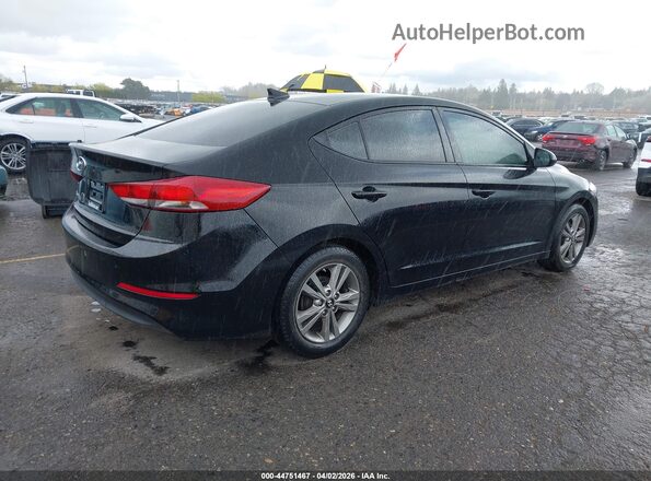 5NPD84LF9HH178733 2017 HYUNDAI ELANTRA Black Tył prawy