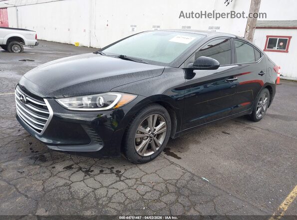 5NPD84LF9HH178733 2017 HYUNDAI ELANTRA Black Przód lewy