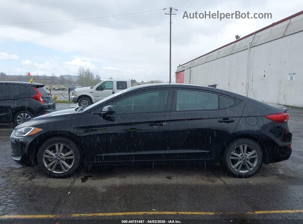 5NPD84LF9HH178733 2017 HYUNDAI ELANTRA Black 