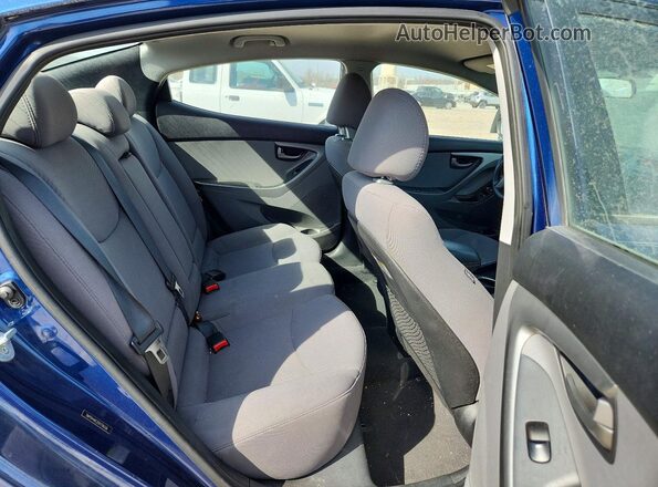 5NPDH4AE2GH736026 2016 HYUNDAI ELANTRA Blue Вид задніх сидінь