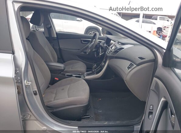 5NPDH4AE4GH758030 2016 HYUNDAI ELANTRA Серый Вид салона спереди