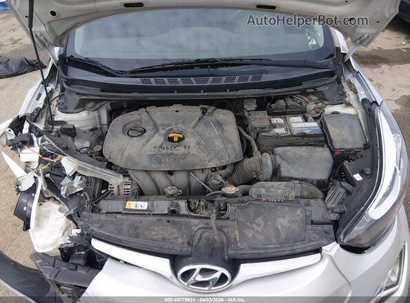 5NPDH4AE7GH669925 2016 HYUNDAI ELANTRA Silver Widok z tyłu