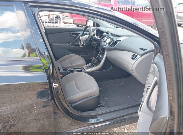5NPDH4AE8GH656830 2016 HYUNDAI ELANTRA Black Front interior view