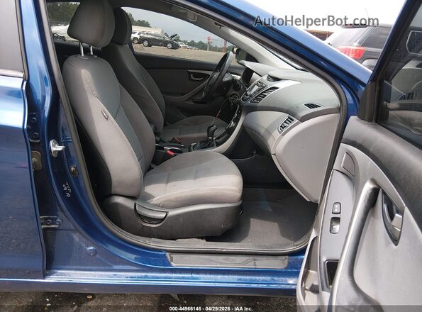5NPDH4AE8GH658965 2016 HYUNDAI ELANTRA Blue წინა სალონის ხედი