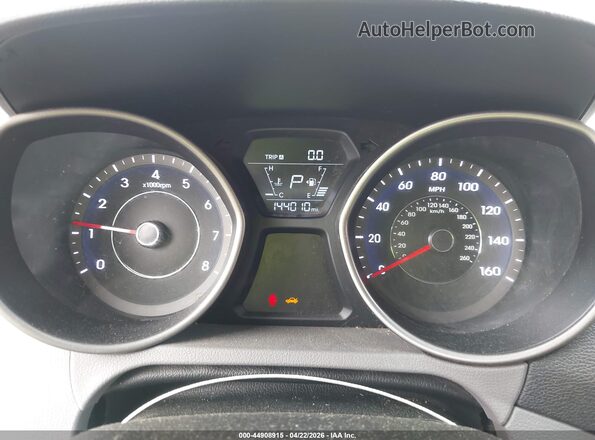 5NPDH4AE8GH783237 2016 HYUNDAI ELANTRA White Հետևի նստատեղերի տեսք