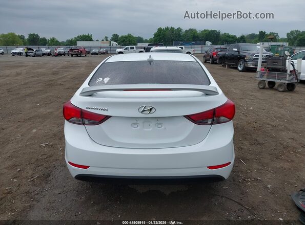 5NPDH4AE8GH783237 2016 HYUNDAI ELANTRA White 