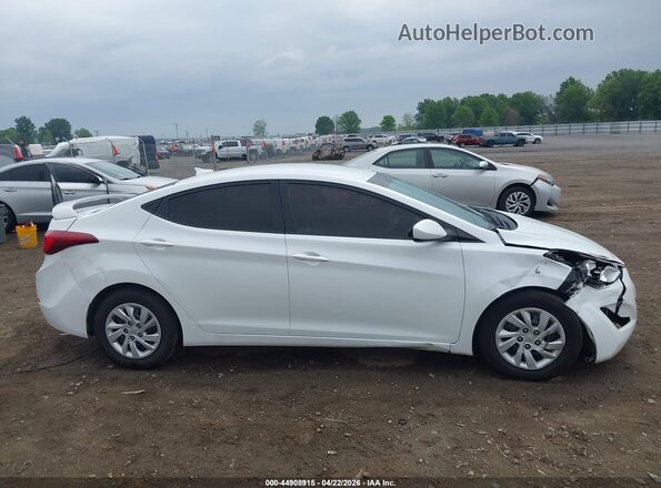 5NPDH4AE8GH783237 2016 HYUNDAI ELANTRA White Սալոնի հետևի տեսք