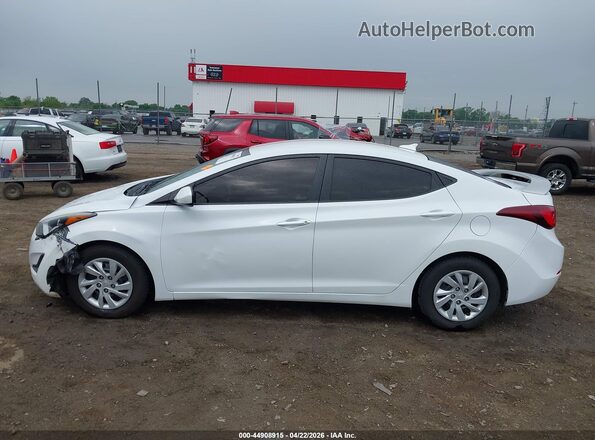 5NPDH4AE8GH783237 2016 HYUNDAI ELANTRA White Սալոնի 360 աստիճան տեսք
